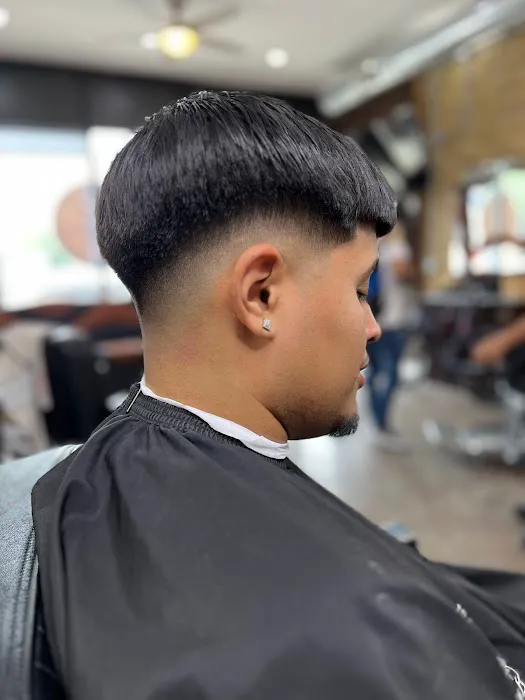 Rossman's Barber Picture 3
