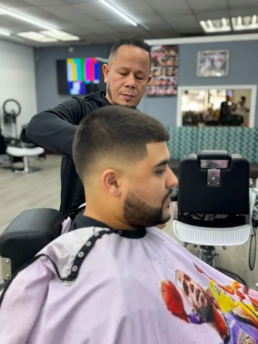 Unique Style Barber shop Picture 1