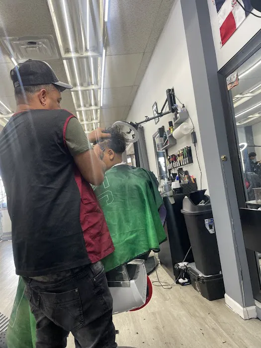 Unique Style Barber shop Picture 5