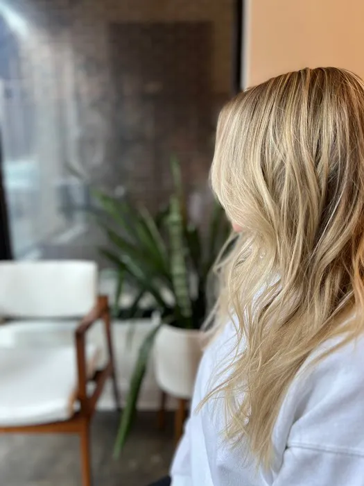 Mallory Rose Hair Picture 7