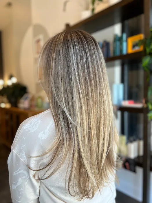 Mallory Rose Hair Picture 10