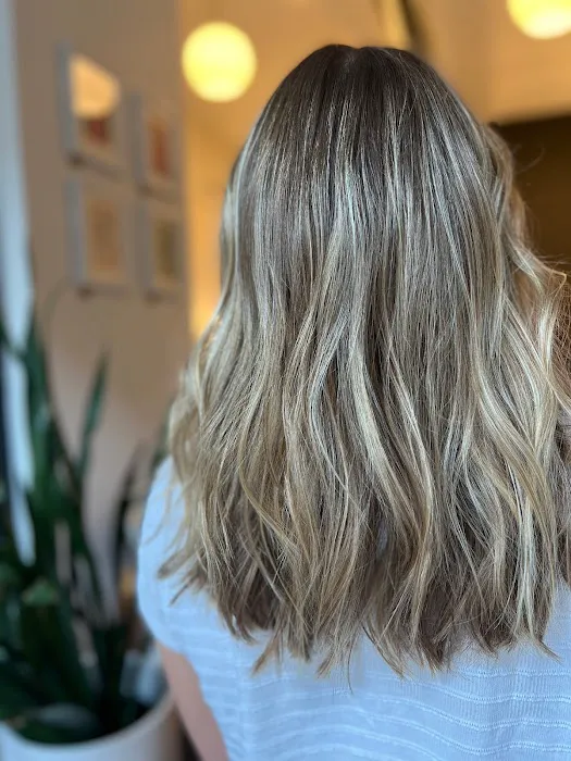 Mallory Rose Hair Picture 8
