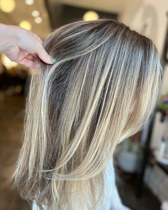 Mallory Rose Hair Picture 4