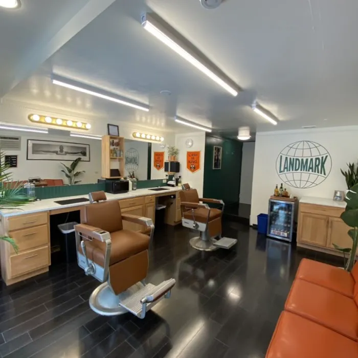 Landmark Barbershop Picture 3