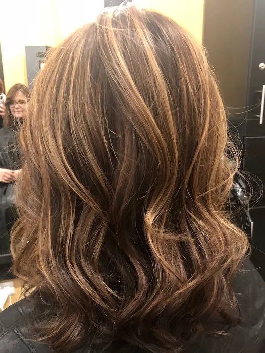 Danielle’s Hair Studio Picture 6