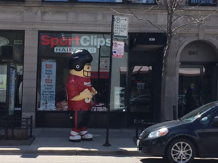 Sport Clips Haircuts of Chicago - Diversey Picture 1
