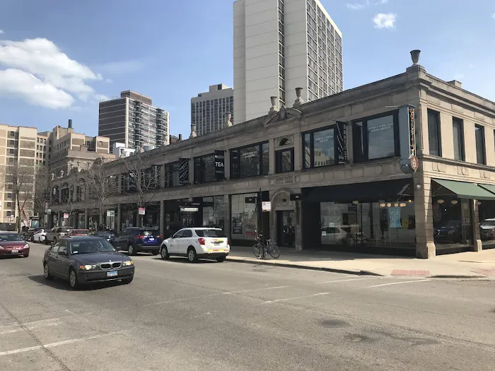 Sport Clips Haircuts of Chicago - Diversey Picture 10