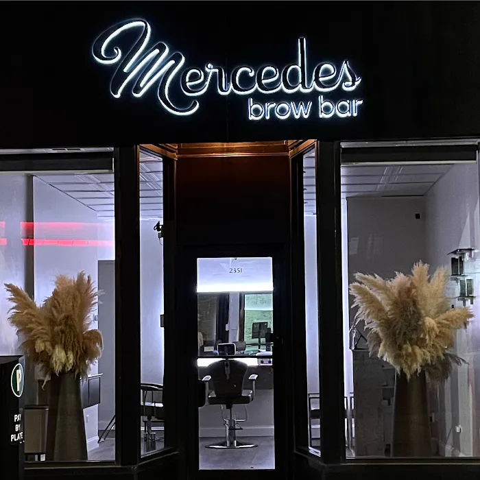 Mercedes Brow Bar Picture 4