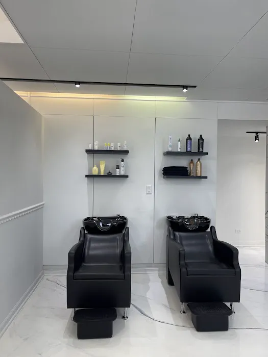 Mercedes Brow Bar Picture 6