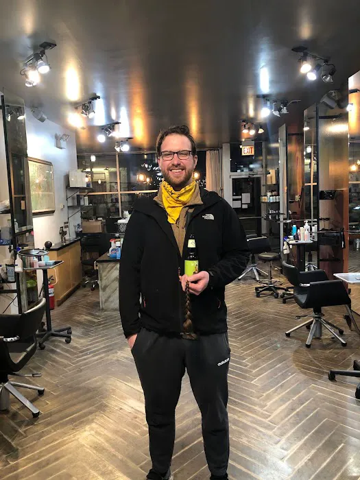 Gro Salon Picture 3