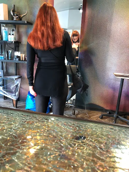 Gro Salon Picture 4