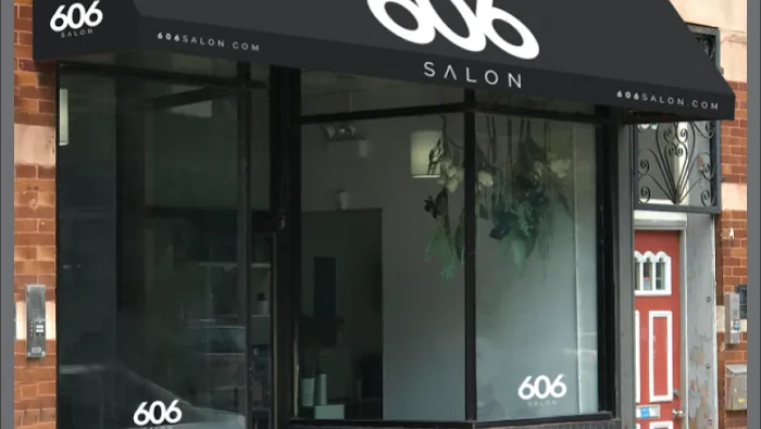 606 Salon Picture 7