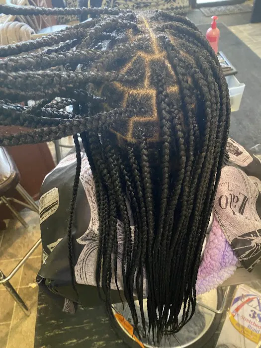 Fatou African Hair Braiding Picture 5