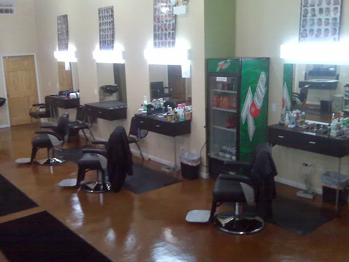 Clippers Inc Barber Shop Picture 4