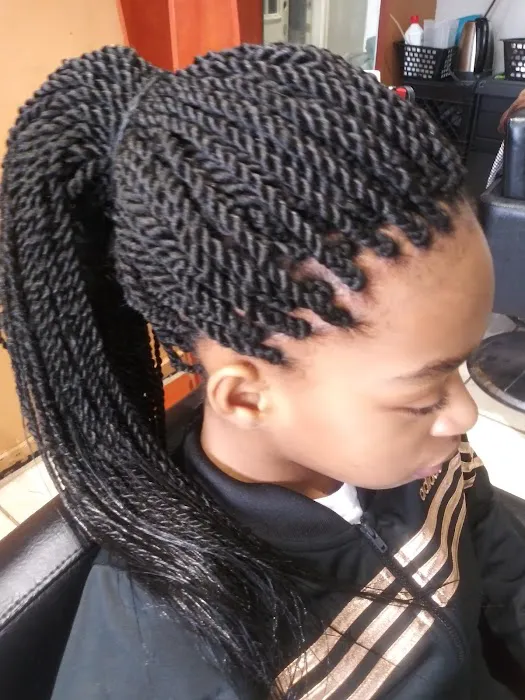 African Queen Braids & Beauty Picture 4