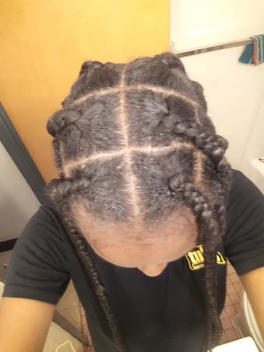 African Queen Braids & Beauty Picture 1