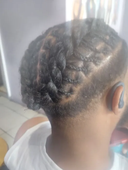 African Queen Braids & Beauty Picture 5