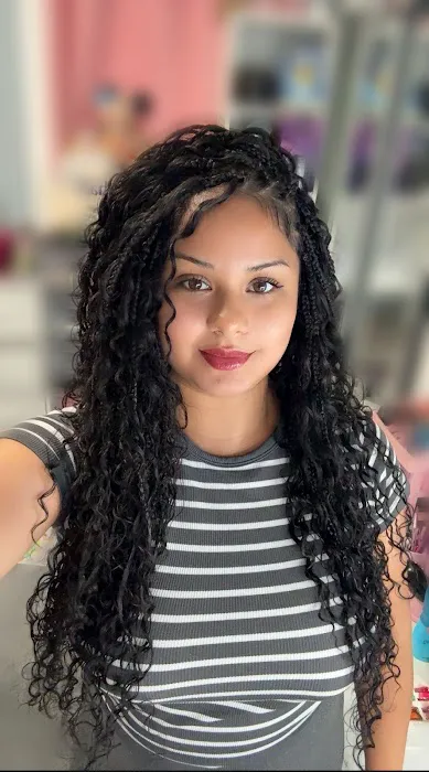 Empress Beauty Braids Picture 9