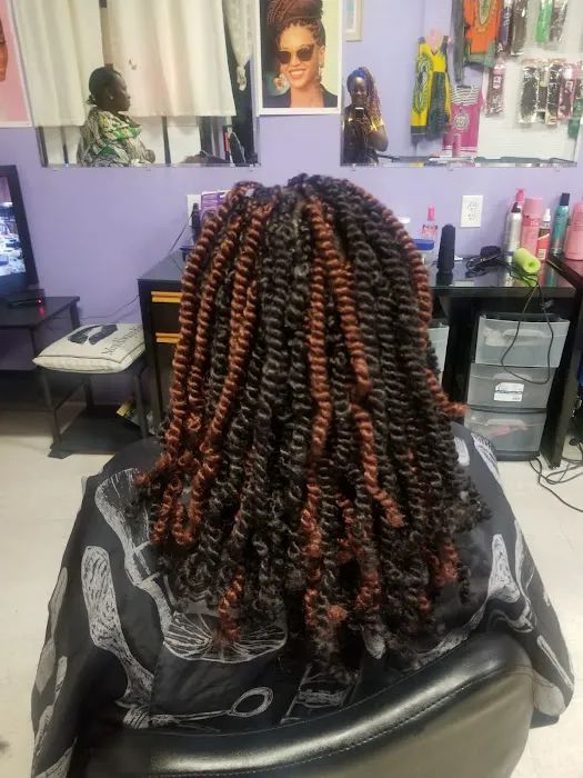 Eunice's African Hair Braiding Picture 2