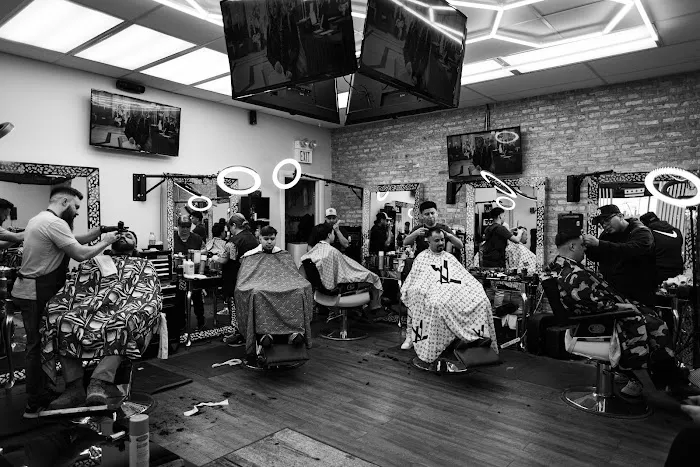 Chicago's Finest Barber Shop Picture 1
