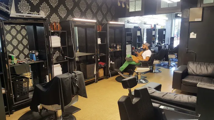 Mr Cutz Picture 6