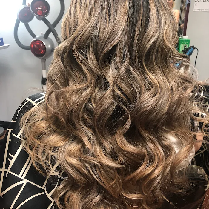 Acapulco Clippers Hair Studio Picture 4
