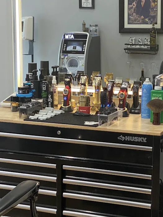 El Magico Barbershop ( Bucktown ) Picture 8