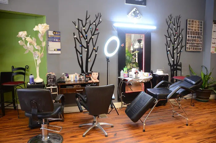 Happy Cuts Salon Picture 7