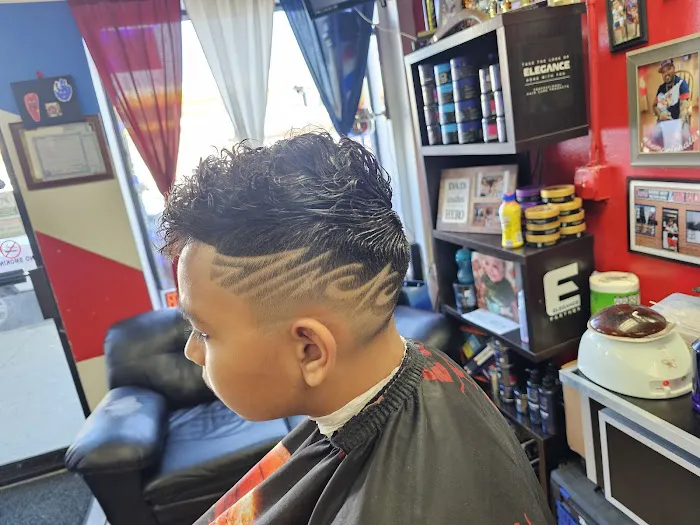 David Rivera Barbershop Picture 3