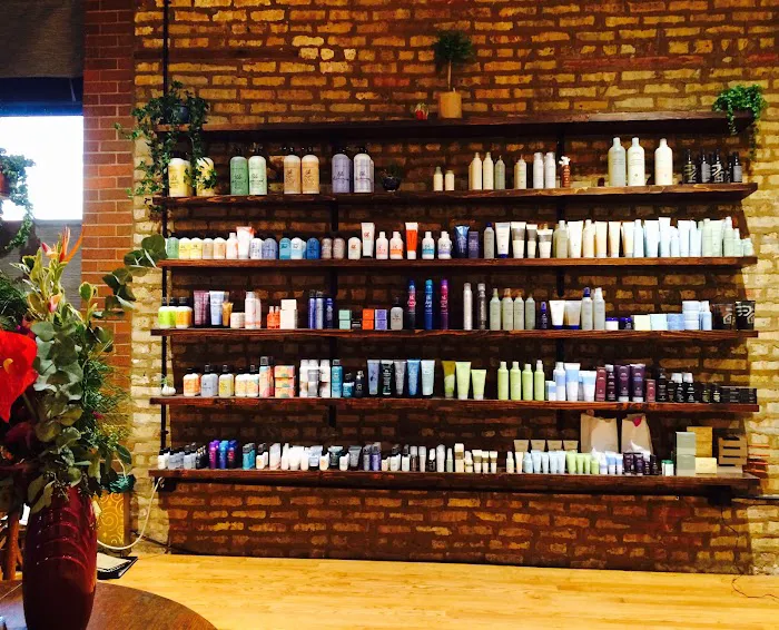 Broken Roller Hair Shop Picture 9