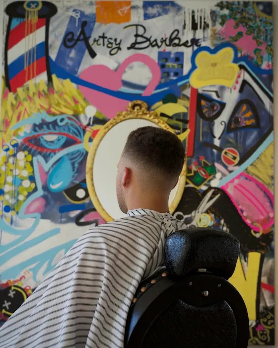 Artsy Barber | Chicago Barbershop + Art Gallery Picture 9
