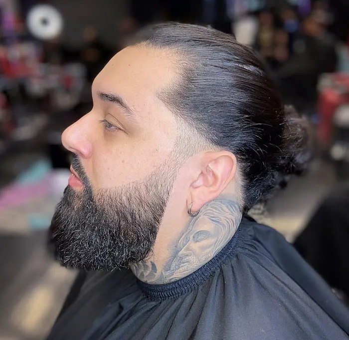 Chicago's Best Barbershop in Logan Square Picture 8