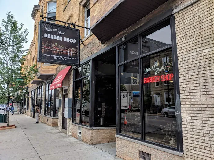 Chicago's Best Barbershop in Logan Square Picture 4