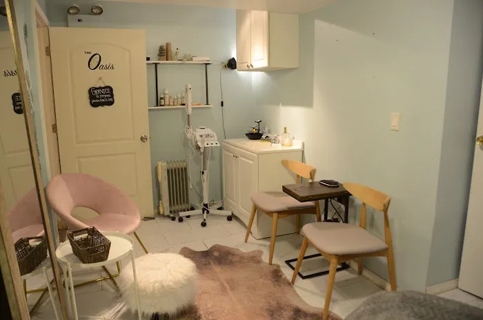 Salvage Grooming Lounge Picture 3
