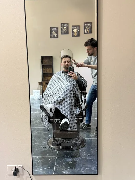 Edge&Elegance Barbershop Picture 5