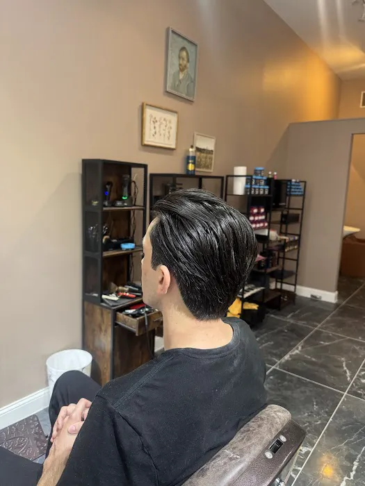 Edge&Elegance Barbershop Picture 9