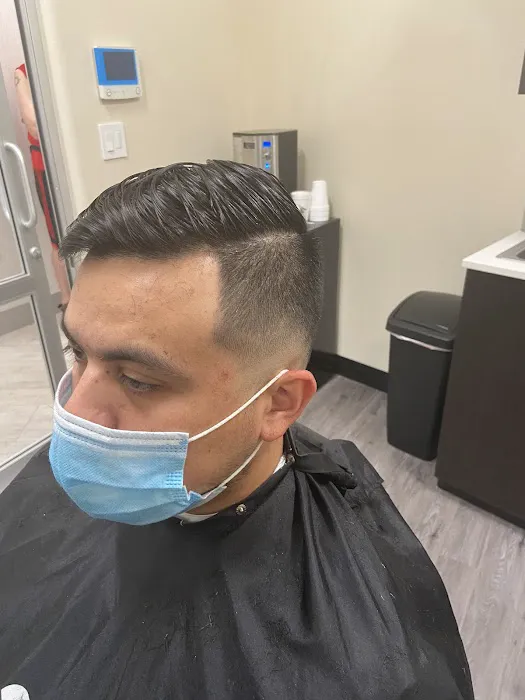 Master Barber Juan Antonio Picture 1