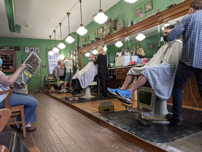 Gabby's Barber Shop Picture 7