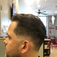 Sport Clips Haircuts of Clybourn Square ico