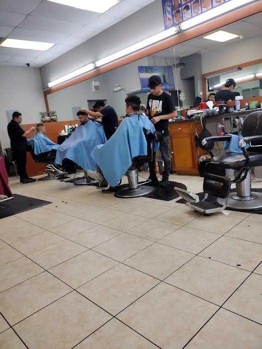 Victor's Barber Shop & Beauty Salon Picture 8
