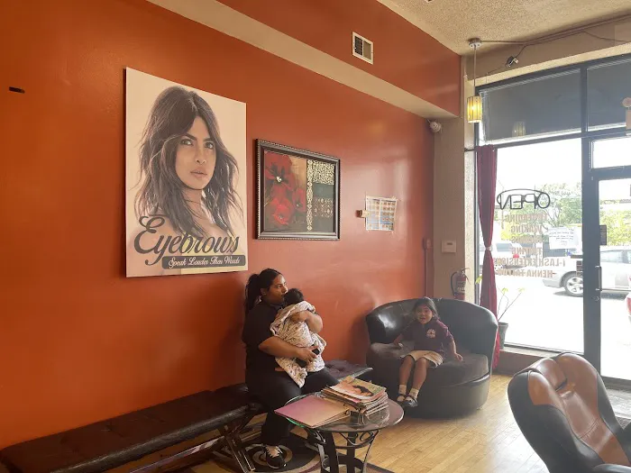 iBROWZ Threading Salon Picture 5