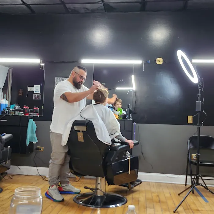 Isaias Jz Barber by The two brothers barber shop Picture 8