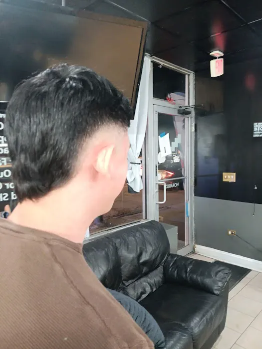 The Two Brothers Barber Shop Picture 5