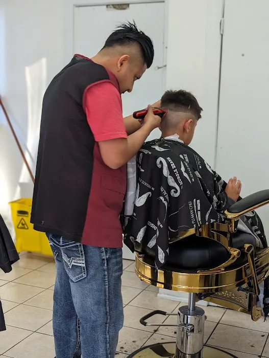 TESOROS HAIR SALON & BARBER SHOP Picture 4