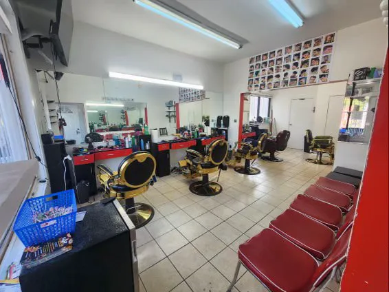 TESOROS HAIR SALON & BARBER SHOP Picture 2