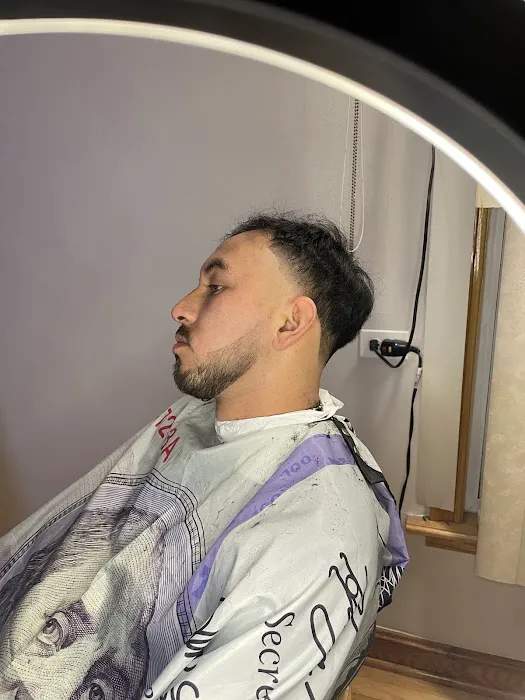 TESOROS HAIR SALON & BARBER SHOP Picture 3