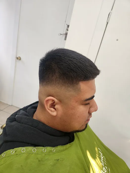 TESOROS HAIR SALON & BARBER SHOP Picture 9