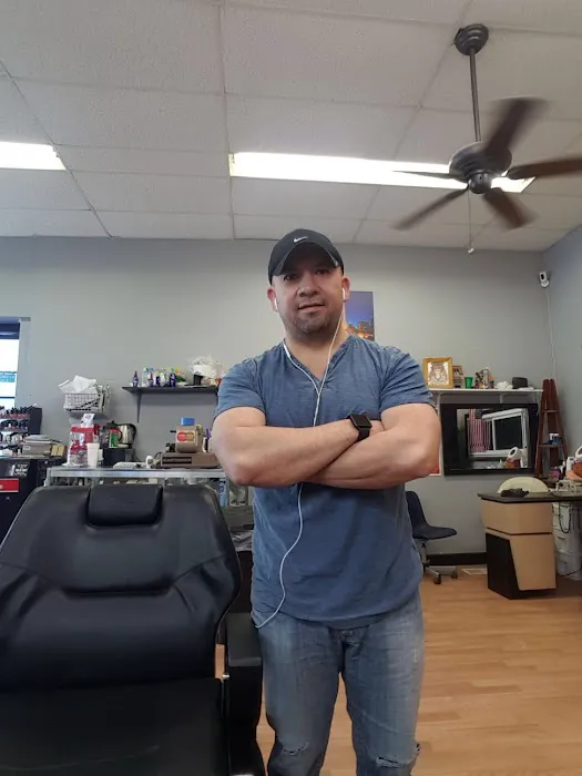 Marshalls Barbershop Picture 9
