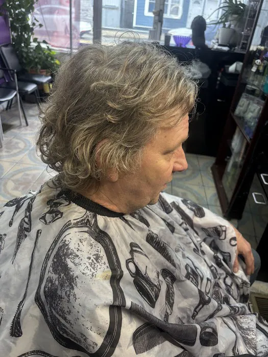 Luria Hair Salon Picture 3