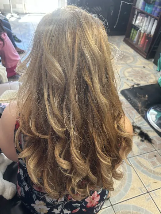 Luria Hair Salon Picture 6